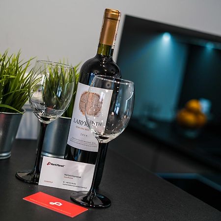 Rentplanet - Odra Tower Lejlighed Wrocław Eksteriør billede